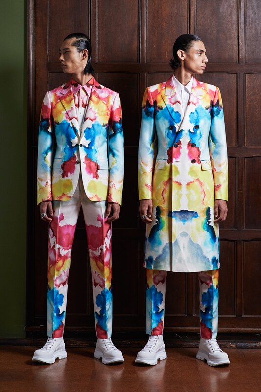 Spring Summer 20 Menswear, Alexander McQueen, Marble Print Tailored Suit
