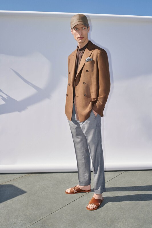 Spring Summer 20 Menswear Brioni Suit in Brown Color