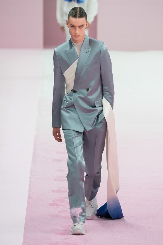Spring Summer 20 Dior Men Suit in Neo Mint Color